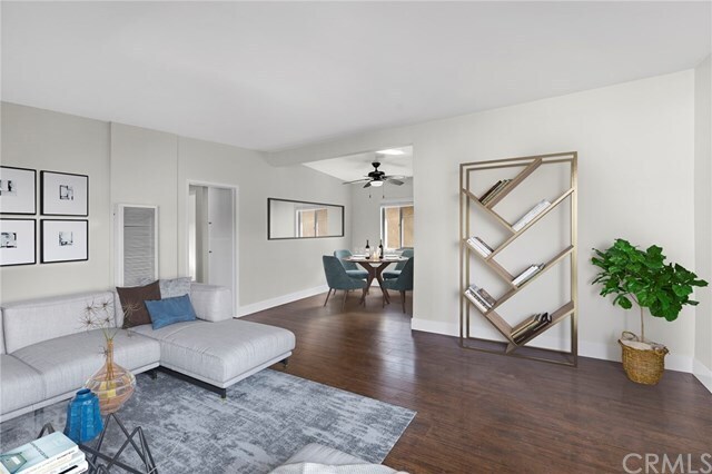 271 16th Pl-Unit -A in Costa Mesa, CA - Building Photo - Building Photo