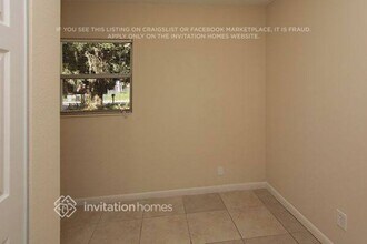 8606 Chinaberry Dr in Tampa, FL - Building Photo - Building Photo