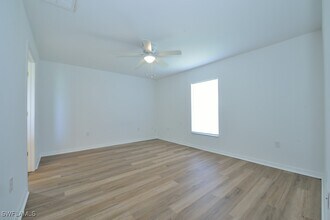 343 NE 10th St in Cape Coral, FL - Building Photo - Building Photo