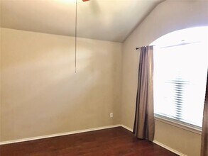 9118 Lockhart Dr in Arlington, TX - Building Photo - Building Photo