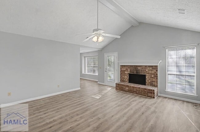 412 Arlington Dr in Hinesville, GA - Foto de edificio - Building Photo