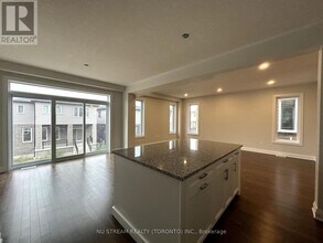 732 Autumn Willow Dr in Waterloo, ON - Building Photo - Building Photo