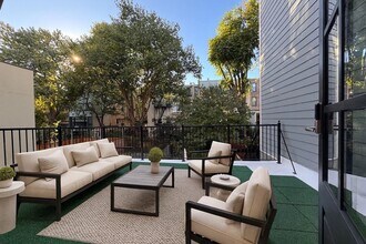 1028 Bloomfield St in Hoboken, NJ - Building Photo - Building Photo