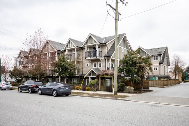 6708 Arcola St in Burnaby, BC - Building Photo - Primary Photo