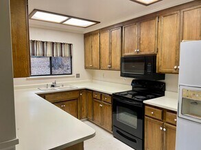 17519 Alexandra Way in Grass Valley, CA - Building Photo - Building Photo