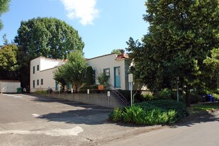 Pacific Court in Portland, OR - Building Photo