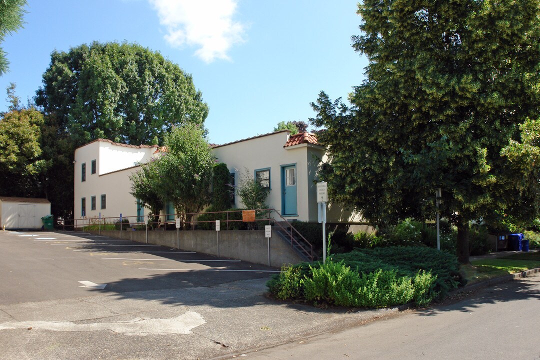 Pacific Court in Portland, OR - Building Photo