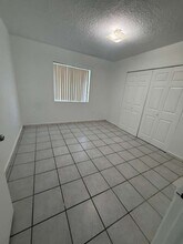 8027 NW 8th St in Miami, FL - Building Photo - Building Photo