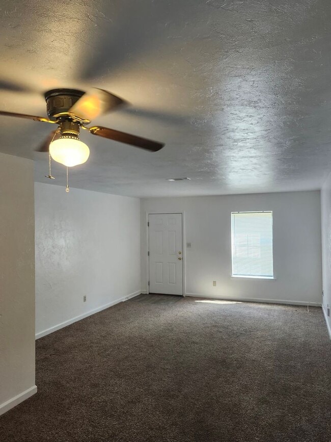 1872 Darryl Dr in Tallahassee, FL - Building Photo - Building Photo