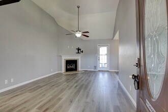 1113 Campbell Ct in Clarksville, TN - Building Photo - Building Photo