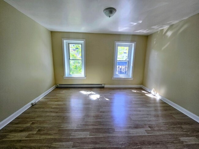 property at 615 N Eighth St