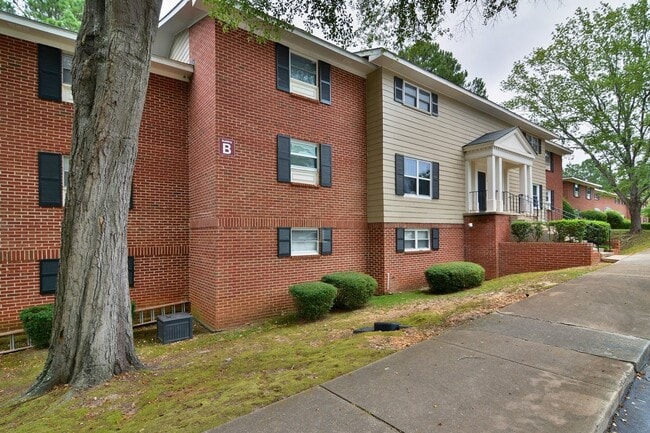 property at 601 Riverhill Cir