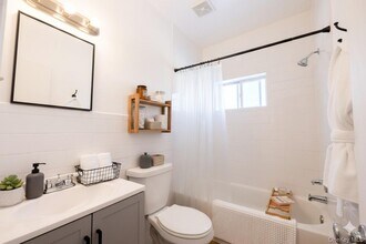 1550 Montauk Hwy in Mastic, NY - Building Photo - Building Photo