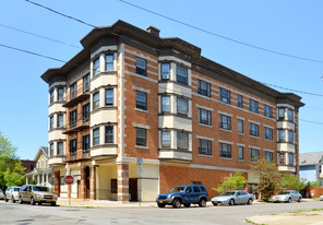 222 Carolina St Apartments