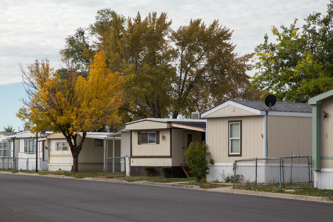 Willow Creek Estates in Ogden, UT - Building Photo - Building Photo