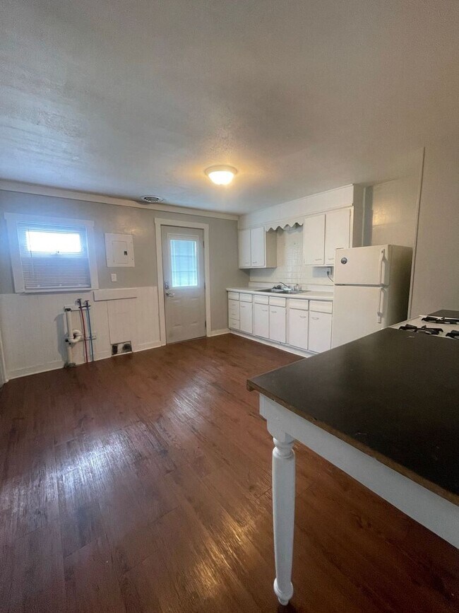 301 E Memorial Dr in Muncie, IN - Building Photo - Building Photo