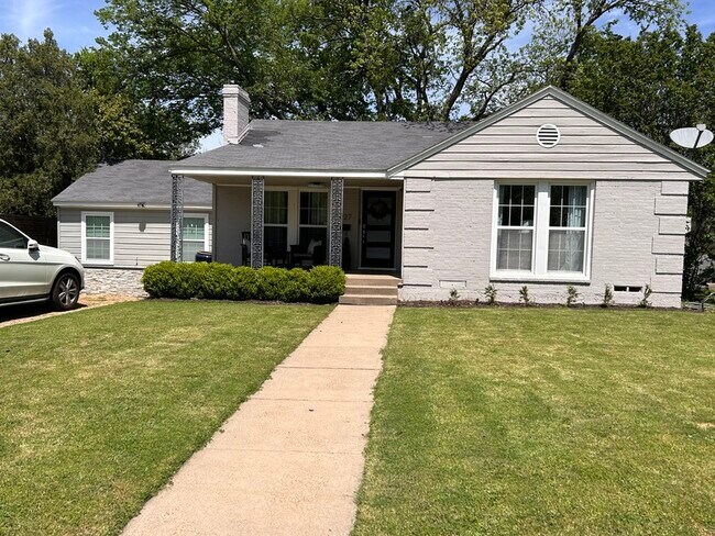 property at 5027 Wenonah Dr