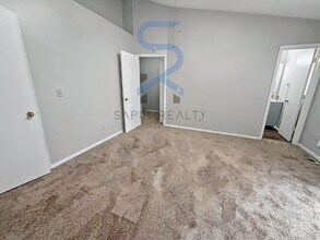 5749 Wells Cir in Stone Mountain, GA - Building Photo - Building Photo