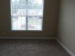82 Eagles Nest Dr in Hiram, GA - Building Photo - Building Photo