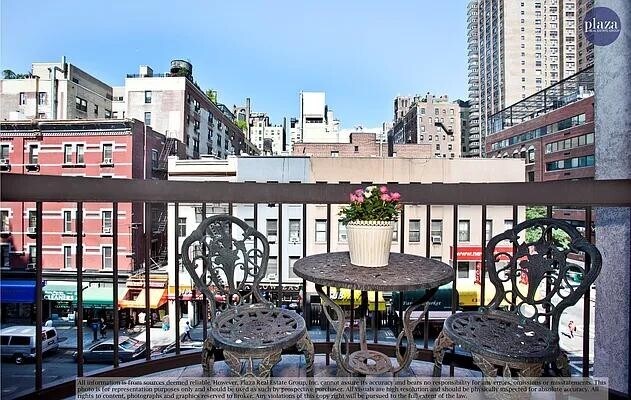 150 E 85th St in New York, NY - Building Photo