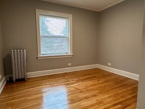 5601-5607 W Wabansia Ave in Chicago, IL - Building Photo - Building Photo