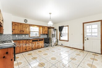 310 Union Ave in Middlesex, NJ - Building Photo - Building Photo