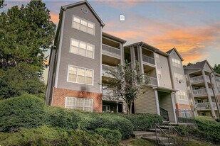 Ellington Woods in Norcross, GA - Building Photo