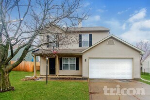 4066 Knollwood Ave in Franklin, IN - Building Photo