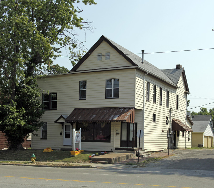 9501-9503 W Main St in Belleville, IL - Building Photo