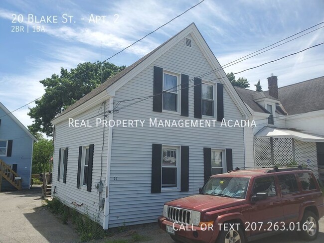 20 Blake St in Brewer, ME - Building Photo - Building Photo