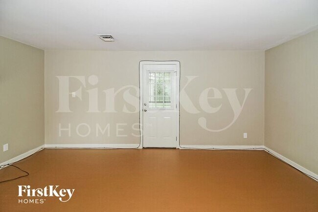 1261 S White Station Rd in Memphis, TN - Building Photo - Building Photo