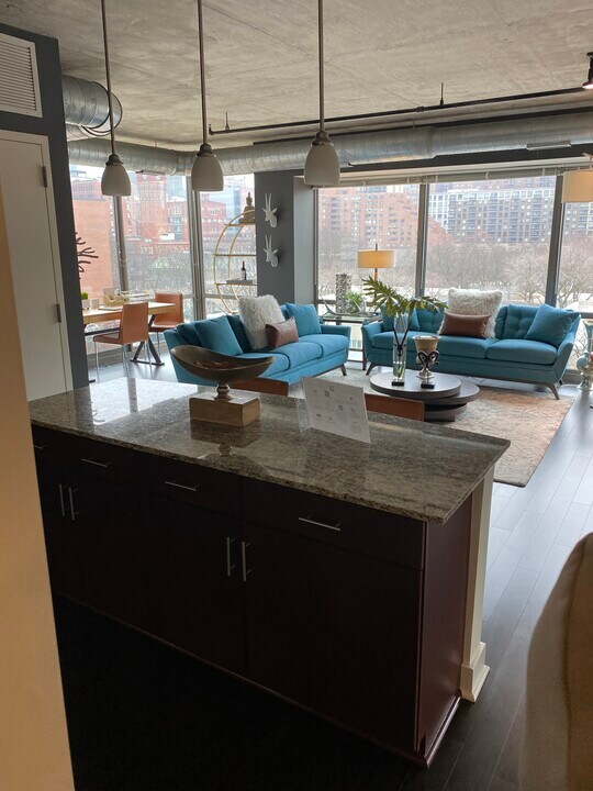 611 S Wells St, Unit 1101 in Chicago, IL - Foto de edificio
