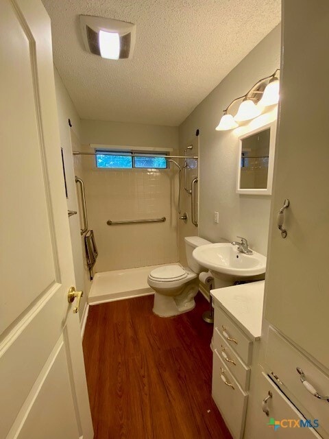 106 Huff St in Luling, TX - Building Photo - Building Photo