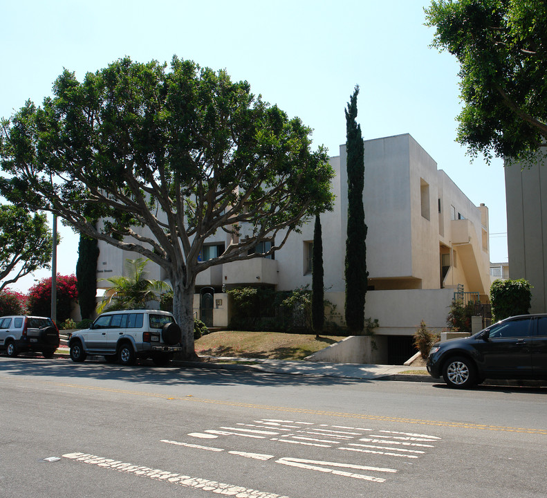 Ocean Breezes in Santa Monica, CA - Building Photo