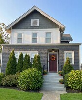 16 S Regent St in Port Chester, NY - Building Photo