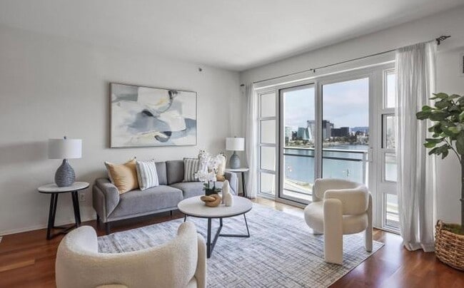 1 Lakeside Dr in Oakland, CA - Building Photo - Building Photo