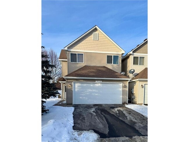 12173 Waconia St NE in Blaine, MN - Building Photo - Building Photo