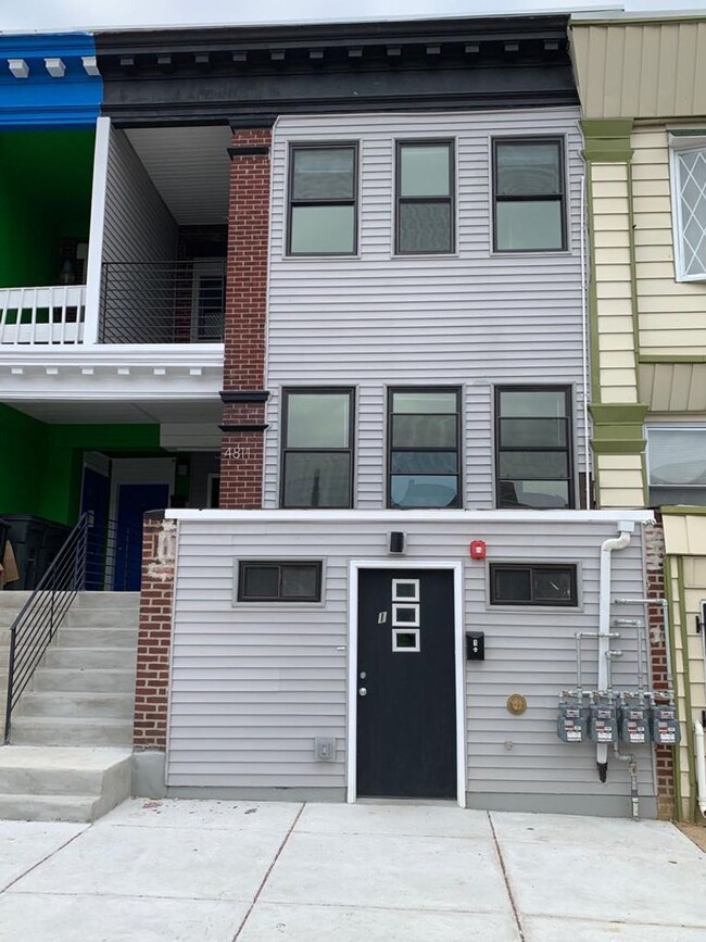property at 4811 Walnut St