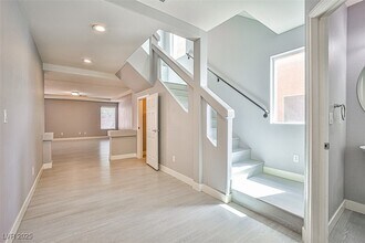 6688 Metronome Ct in Las Vegas, NV - Building Photo - Building Photo