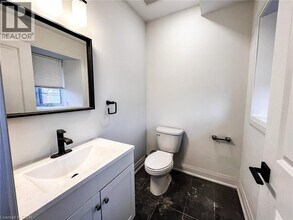 13 Gibson Ave in Hamilton, ON - Building Photo - Building Photo