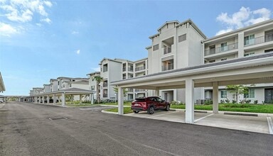 17625 Opal Sand Dr in Venice, FL - Building Photo - Building Photo