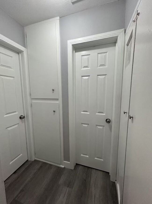 422 Almond Ave in Long Beach, CA - Building Photo - Building Photo