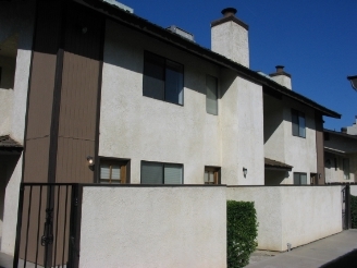 5813 Fairfax Rd in Bakersfield, CA - Foto de edificio - Building Photo