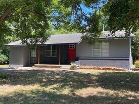 6903 Circle S Rd in Austin, TX - Building Photo