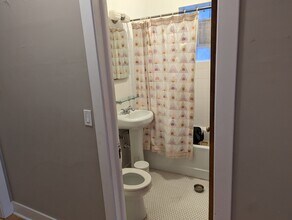 1426 W Balmoral Ave, Unit 1 in Chicago, IL - Building Photo - Building Photo