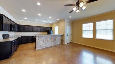 3102 Airborne Ave in College Station, TX - Building Photo - Building Photo