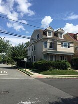 10 Gould Plz, Unit 2ndfloor in Caldwell, NJ - Building Photo