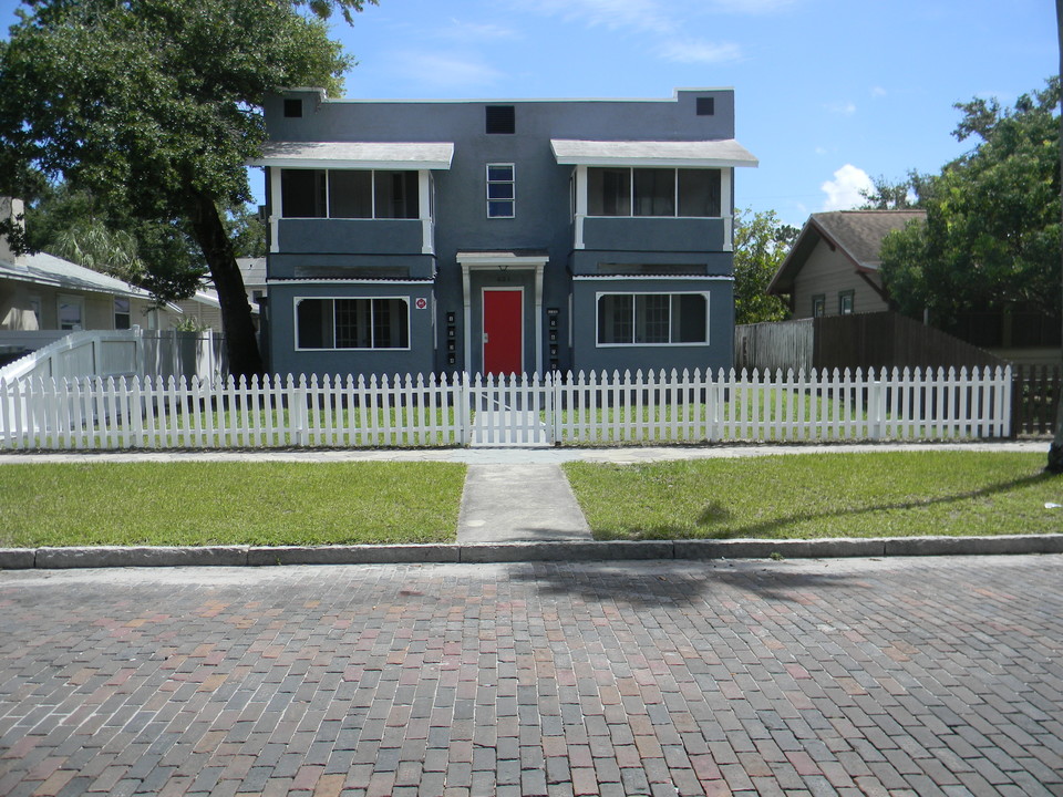 621 15th St N in St. Petersburg, FL - Building Photo