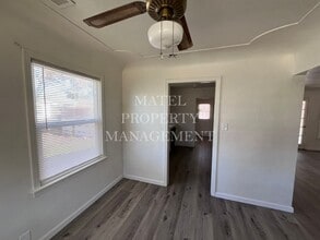 548 Esgar Ave in Modesto, CA - Building Photo - Building Photo