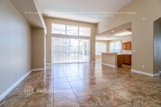 2102 Drive Way in Kissimmee, FL - Building Photo - Building Photo